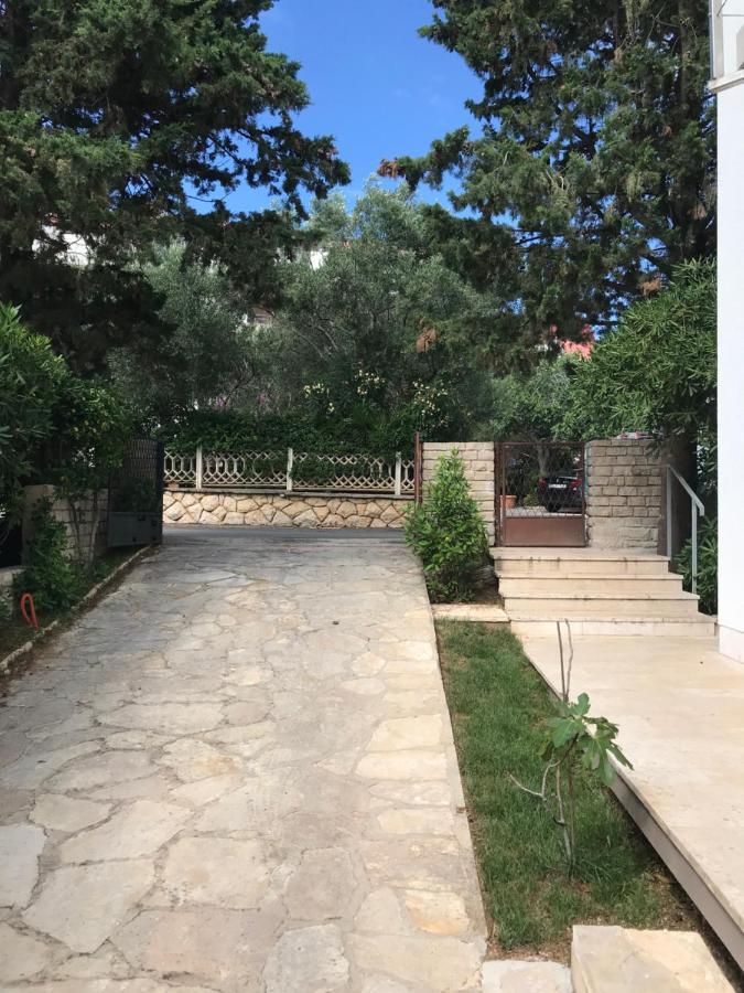 Guesthouse - Hotel California Novalja Εξωτερικό φωτογραφία