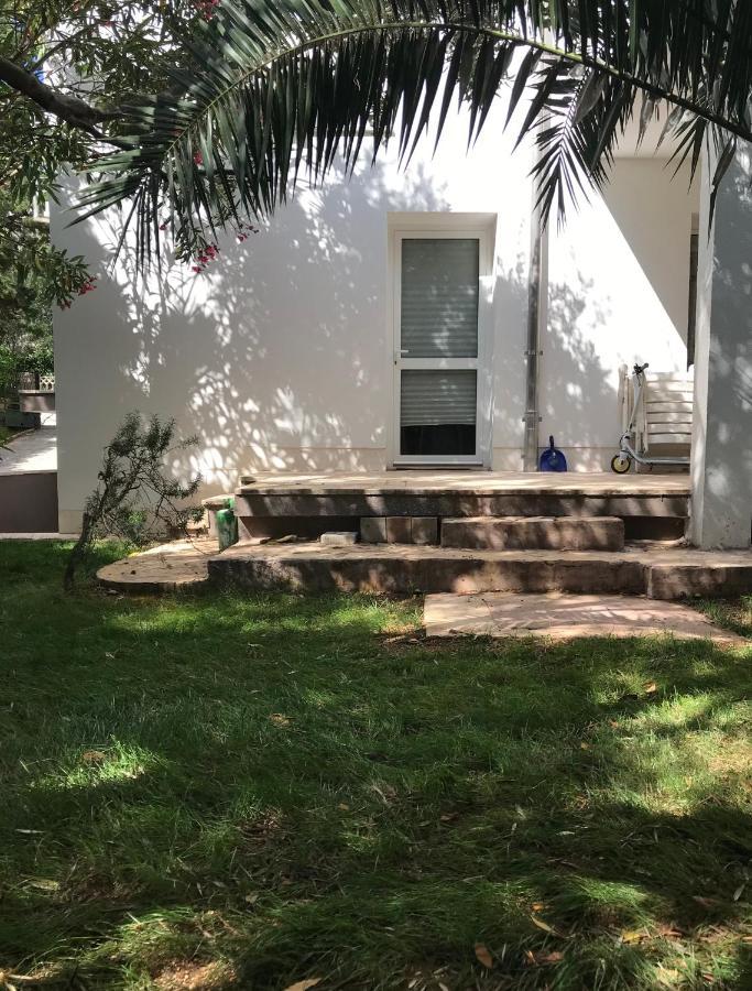 Guesthouse - Hotel California Novalja Εξωτερικό φωτογραφία
