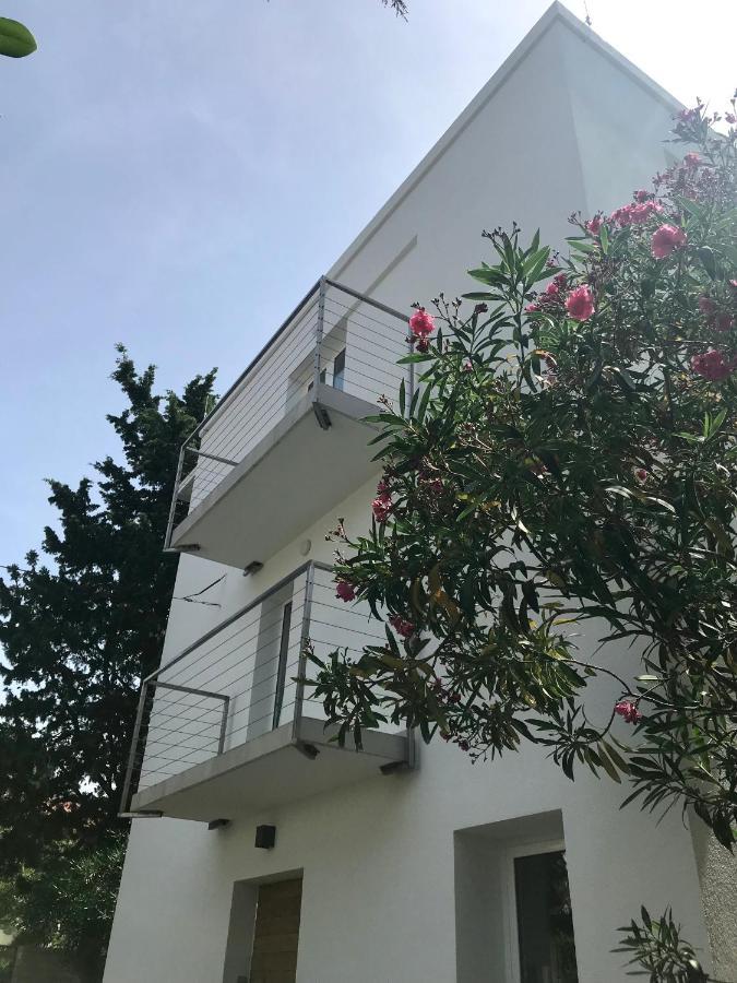 Guesthouse - Hotel California Novalja Εξωτερικό φωτογραφία