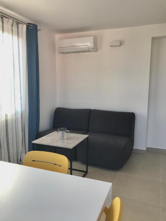 Guesthouse - Hotel California Novalja Εξωτερικό φωτογραφία